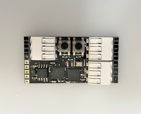 Pixel micro recordable controller